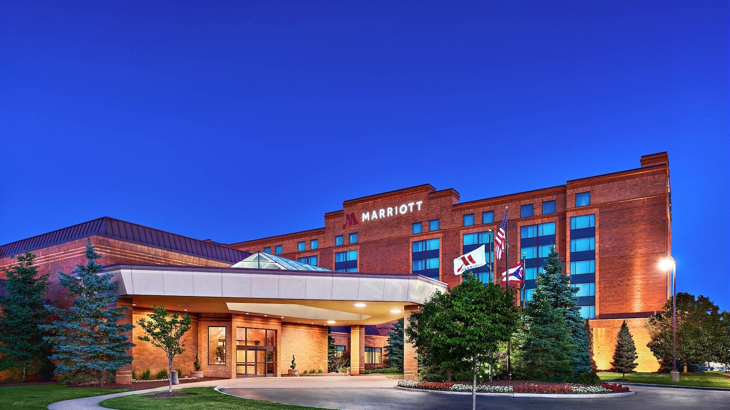 Отель Cleveland Marriott East Warrensville Heights Экстерьер фото